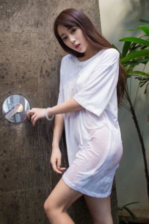 操你的小骚逼_超清超清在线观看