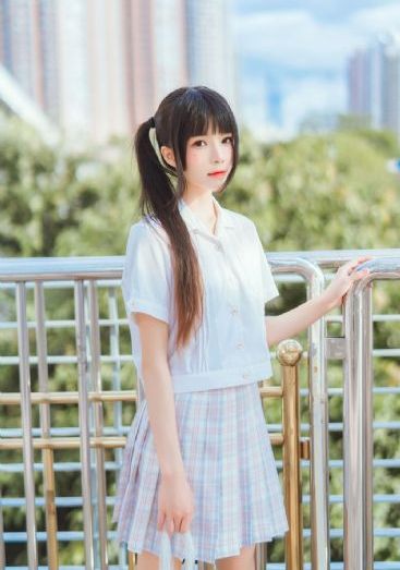 女警穿着警服乳链跪爬被调教小说_国产剧手机在线观看